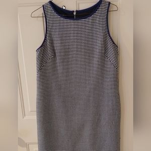 Sleeveless geometric for dress